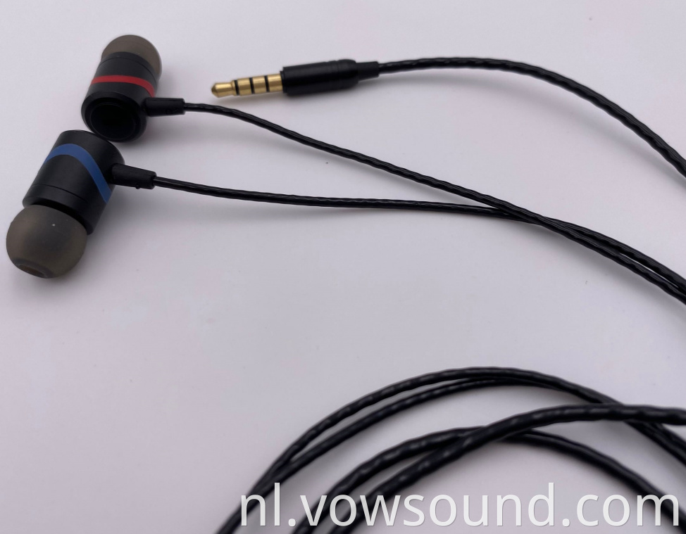 Sport In Ear Earphone Metal Wired Earphone